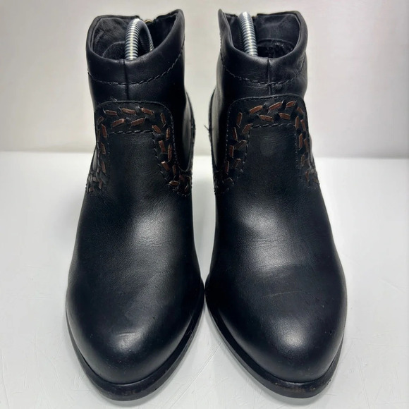 UGG Charlotte Black Leather Back Zip Stacked Heel Western Booties Size 5.5 - Picture 2 of 12